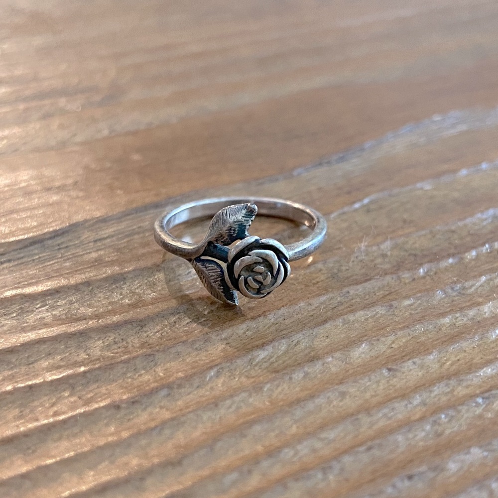 James Avery ring rose